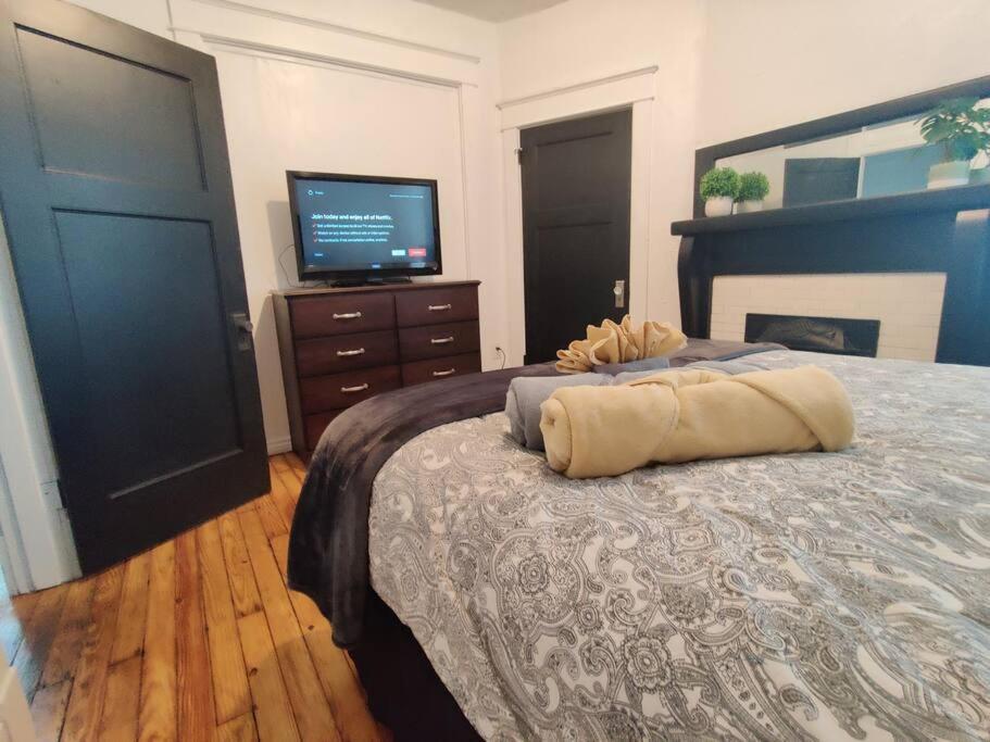 Lovely 2Br W Office Space - King Bed & Alexa Apartment Pittsburgh Luaran gambar